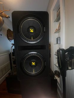 Kicker CompC Dual Subwoofer Enclosure