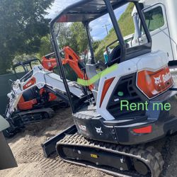 Mini Excavator E32 Work 