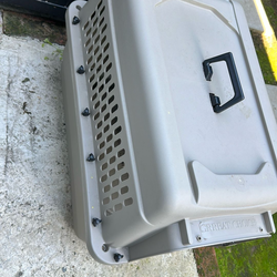 Dog crate for small med dog