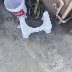 Bathroom Step Sitting 
