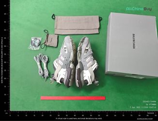 LED Balenciaga tracks (grey & white)