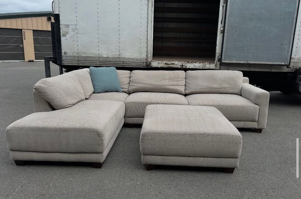 Sectional Couch 