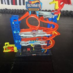 Hot Wheels Ultimate Garage