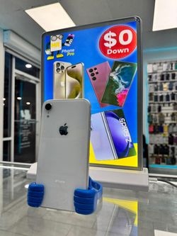 iPhone XR! Blow Out Sale!