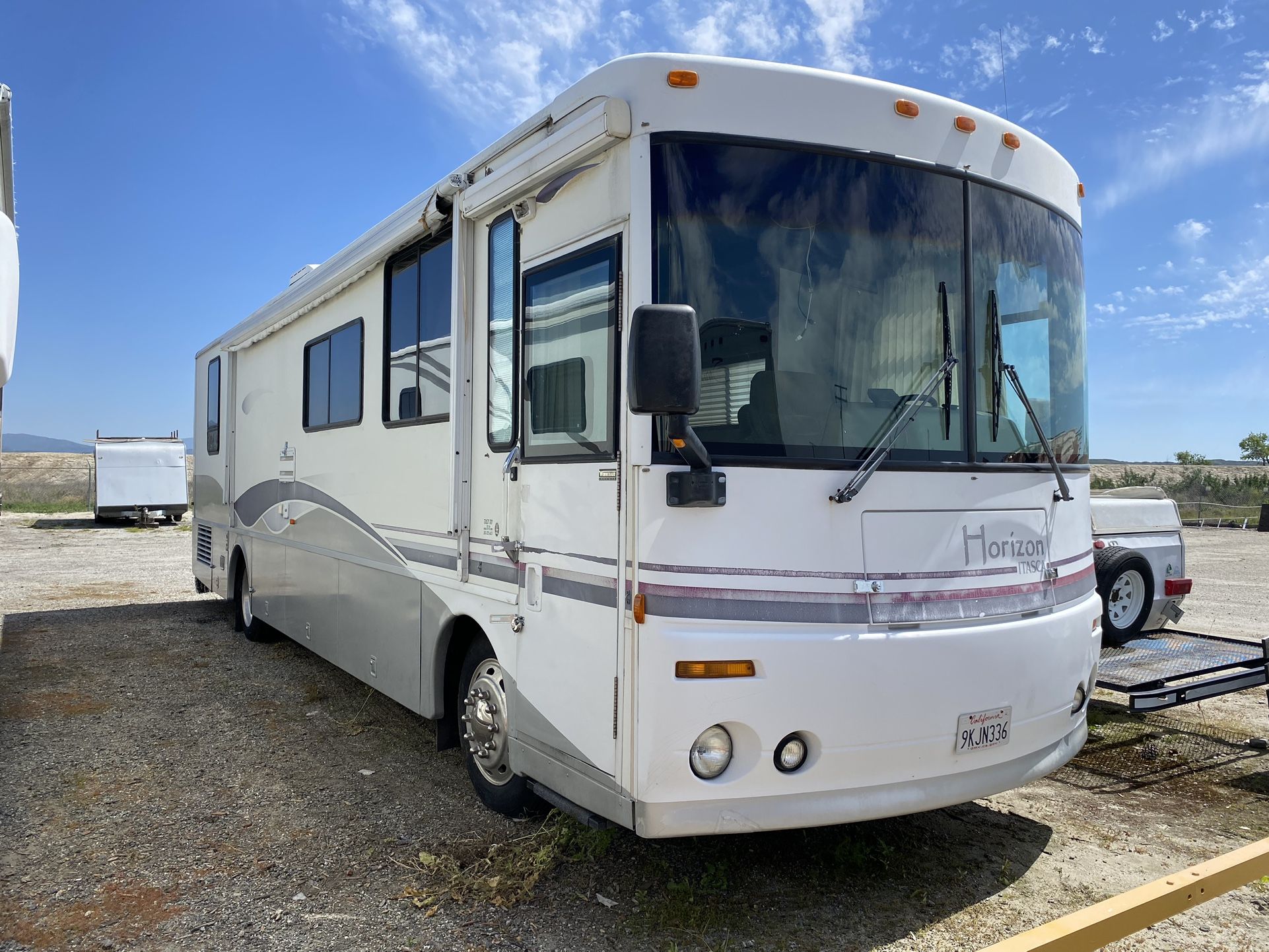 2001 Winnebago Horizon (diesel Pusher)