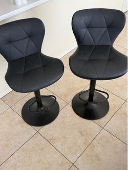 Bar chairs pair black