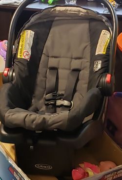 Graco Infant Car Seat