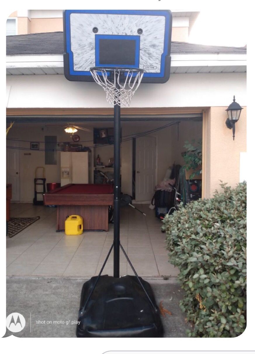 Basketball hoop $120