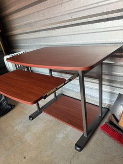 Computer Desk with Pull-Out Keyboard Tray & Lower Shelf