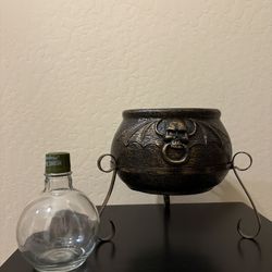 Copper Plastic Cauldron W/stand & Round Glass Bottle 