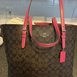 Coach Mollie Tote Bag (Never used)