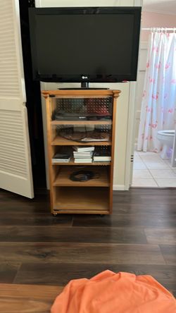 Stereo cabinet