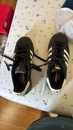 Adidas Sneakers