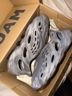 Yeezy foam runners