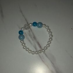 Pearl Blue Bead Bracelet