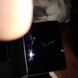 A2764 512gb Unlocked Get wifi\ Cell  