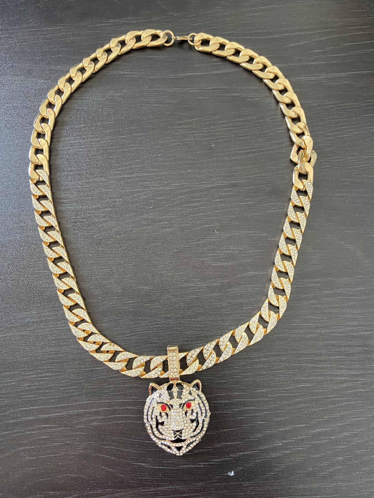 Gold Plated Diamond Cut Woolf Pendant 