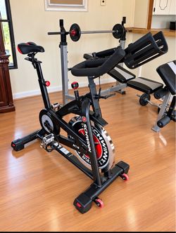 Schwinn IC4 Indoor Cycling Exercise Bike – Excellent Condition