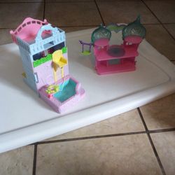 Little Swimming Pool With Swing