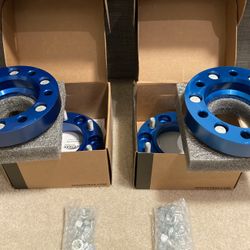 Brand new, 2 sets of Spidertrax WHS007 1.25” Blue Wheel Spacer Kits for Toyota Trucks/SUV