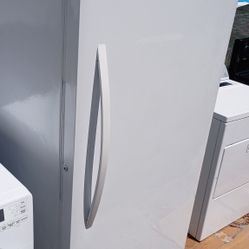 Frigidaire Freezer 