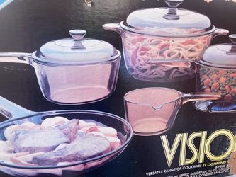 Vintage cookware set by Corning