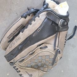 Kid's Baseball Glove