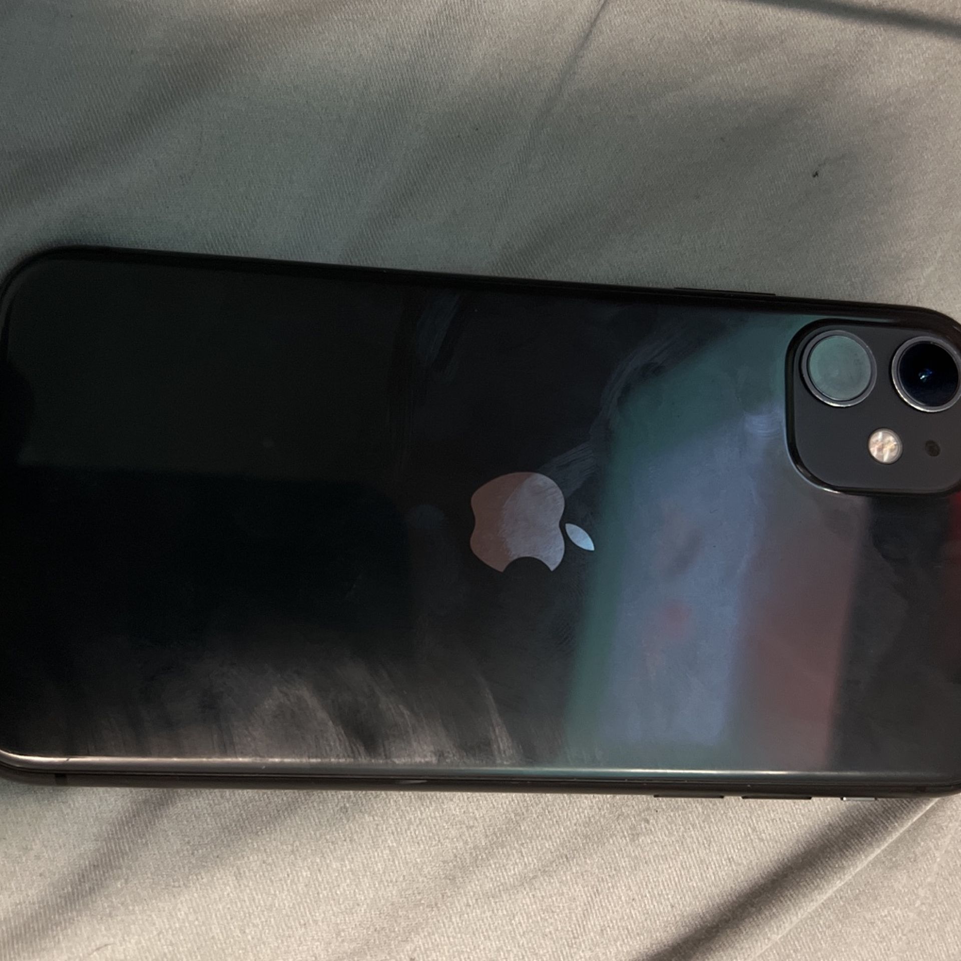 IPhone 11 (T Mobile) Cell phones & Smartphones