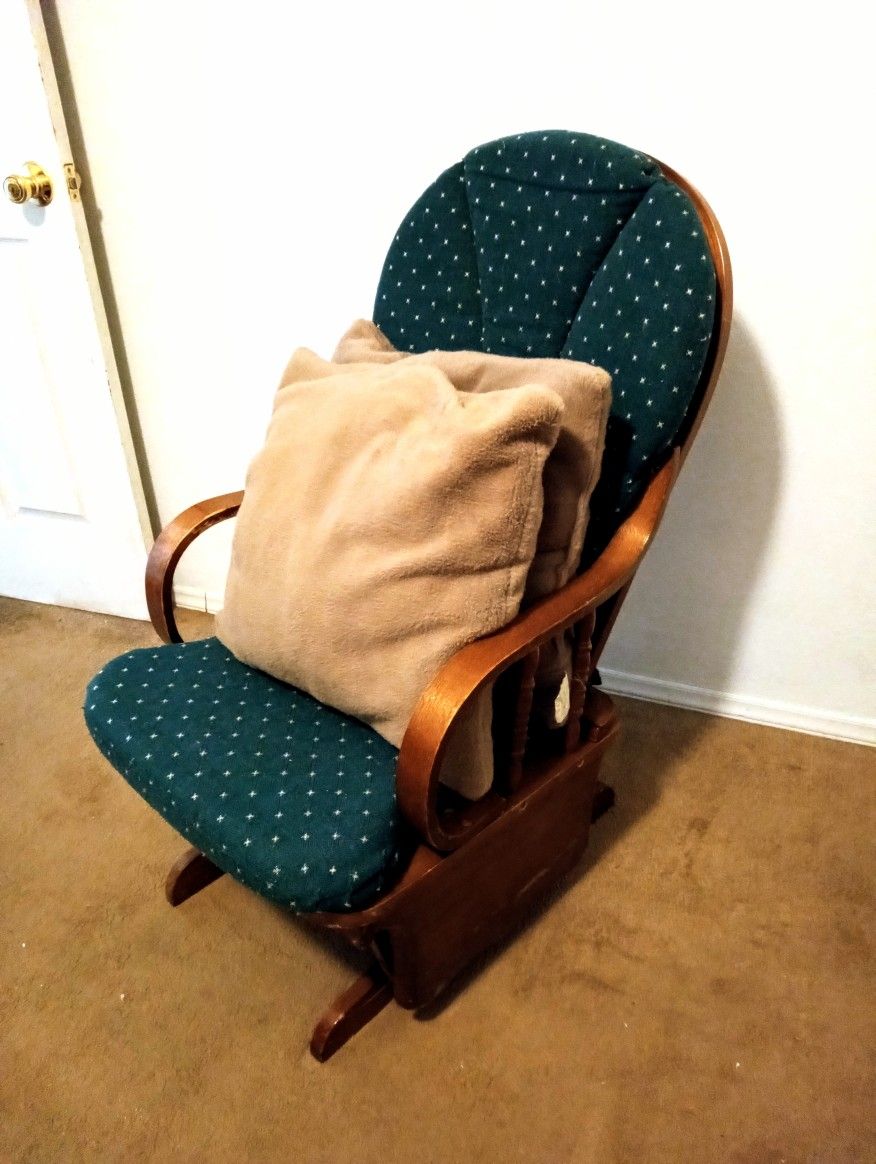 Antique Rocking Chair (Pillows Included)