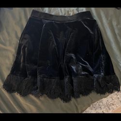 Alt/goth style velvet skirt