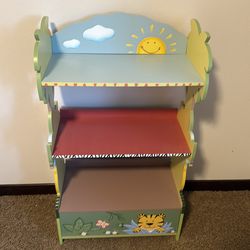 Kids Animal Bookshelf