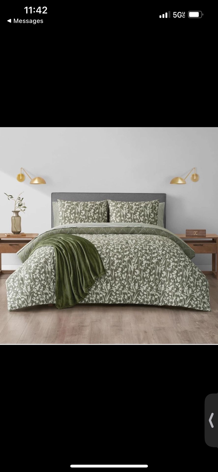 Turnstyle Arian King 8 Piece Comforter Set