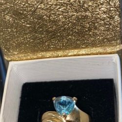 10k Gold Blue Topaz Ring