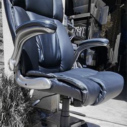 Office Chair / Gamer Chair