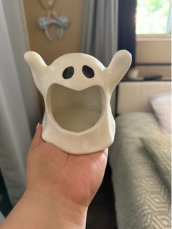 Ghost sponge holder