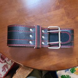 Leather weightlifting belt