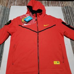 Rare Nike Doernbecher Tech Fleece Freestyle Hoodie Red Mens Sz Large  FD9485-696