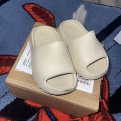 Kids Yeezy Slide 