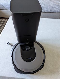 iRobot Roomba I8+