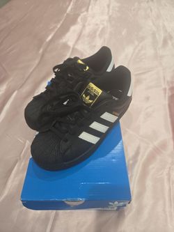 Adidas superstar size 2