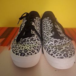 Reebok Classic Leopard Print Sneakers Shoes Womens Size 8,5