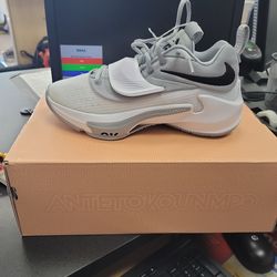 Zoom FREAK 3 TB Promo