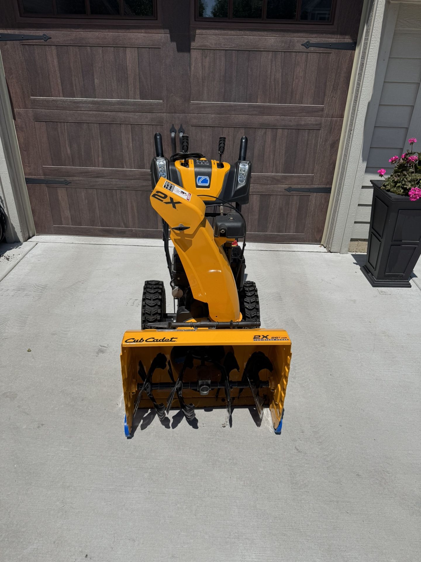 Cub Cadet 26” Two Stage Snowblower.