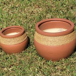 Set Of Two Gardening Pots