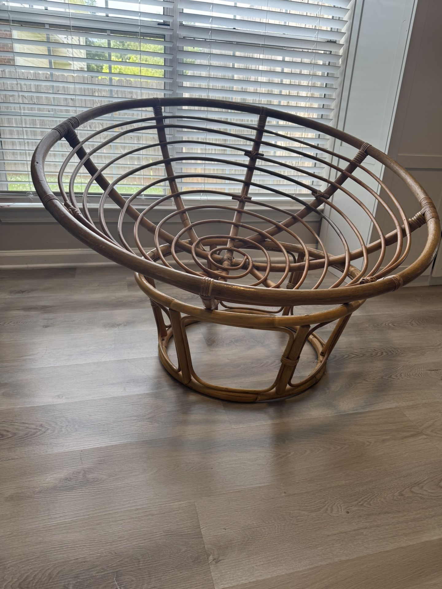 Papasan Bowl Chair With Base