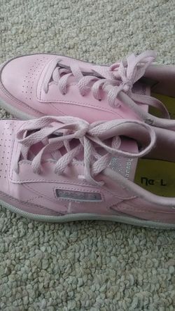 Reebok (pink)