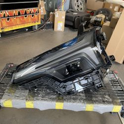 2024 to 2026 chevy blazer EV  Driver Side Headlight  OEM Good Condition 