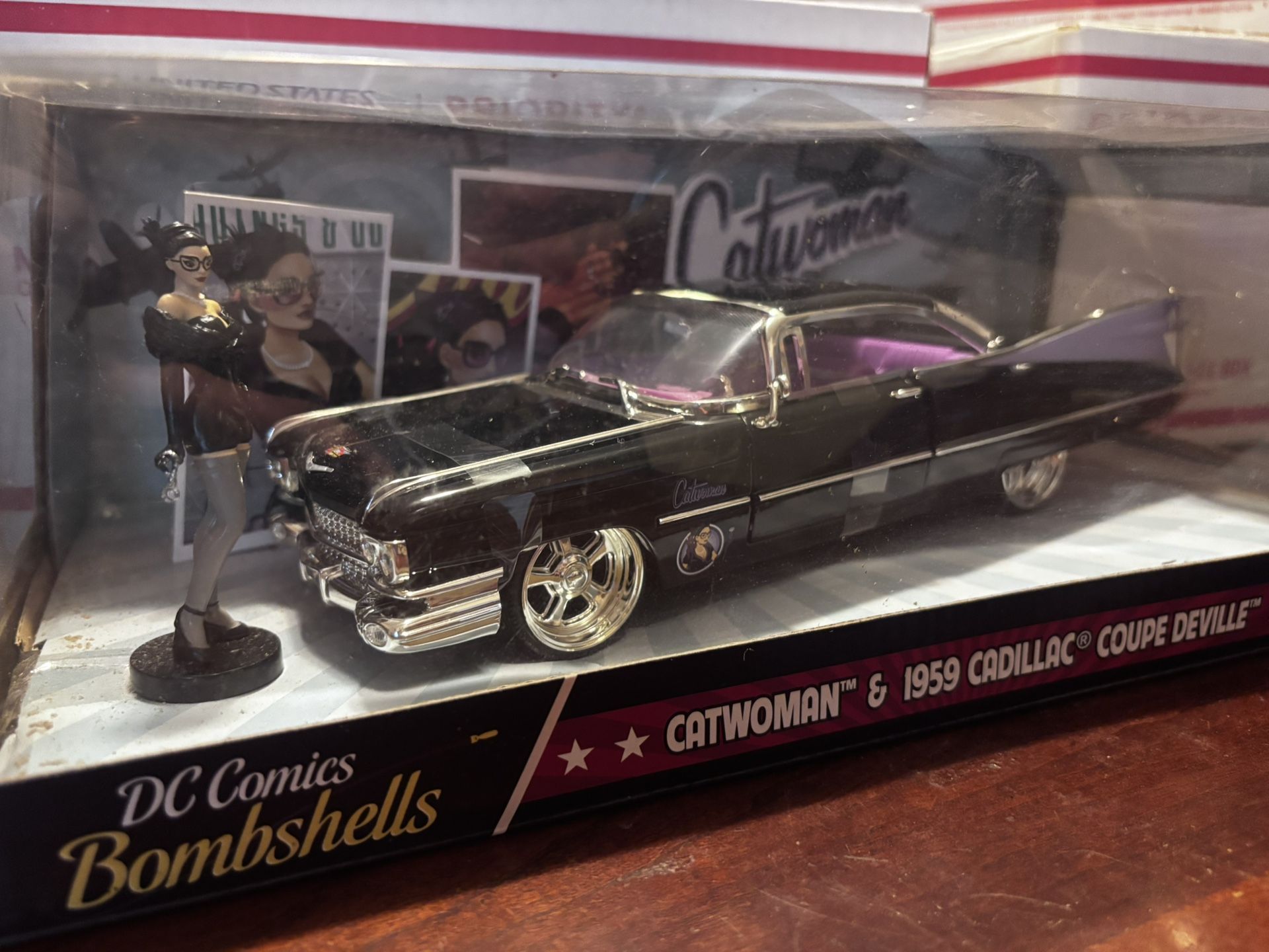 Dc Comics Bombshells Catwomen Cadillac 1959 1/24