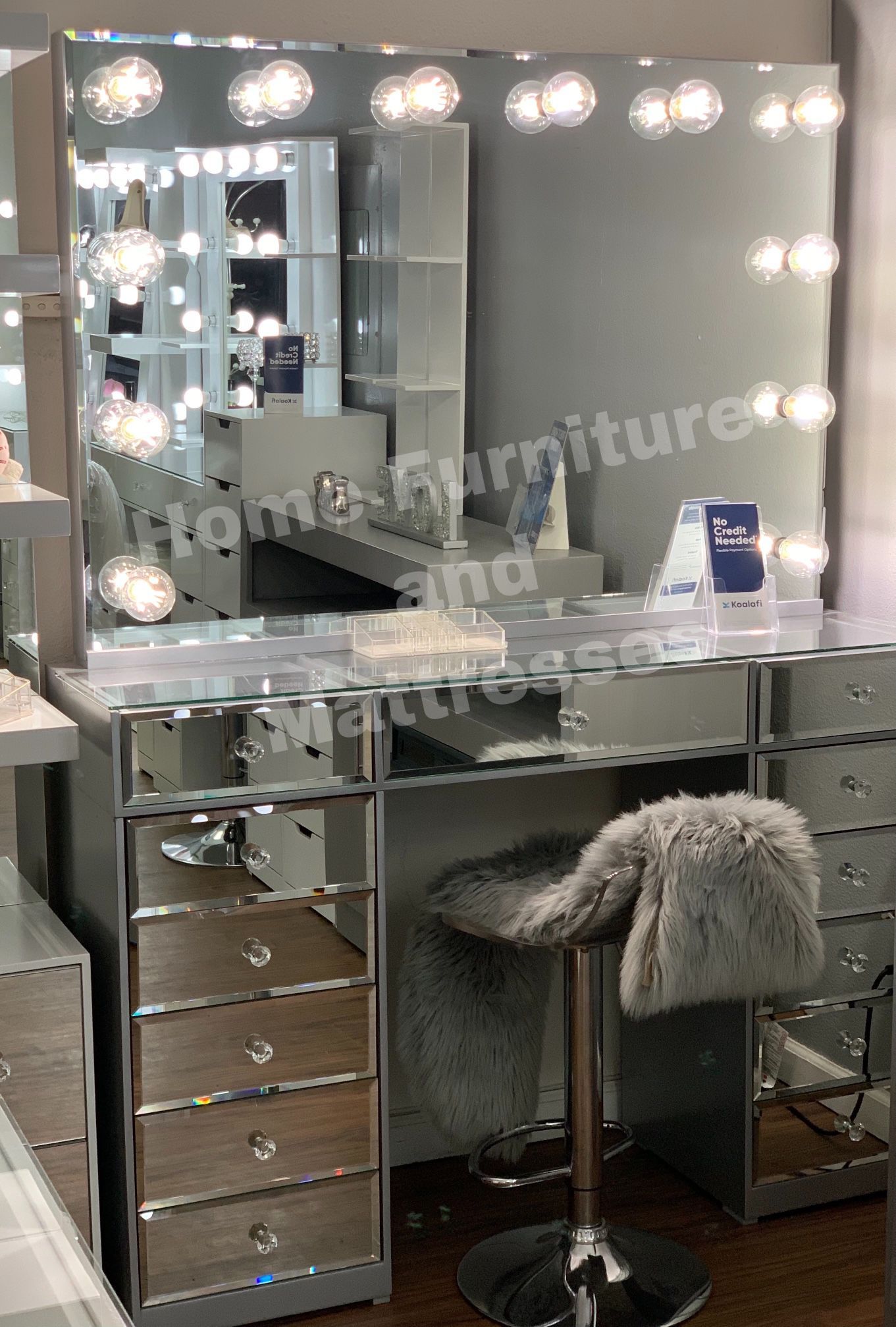 Luxury Vanity Set Hollywood Mirror LED Lights Makeup Table✨Brand New