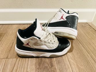 Men's Max Aura 2 Mid Sneaker Jordan shoes size 6 for men’s